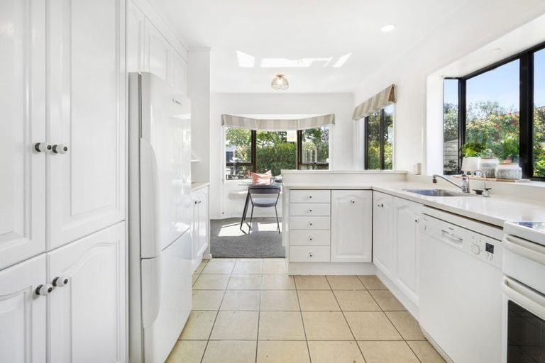 Photo of property in 16 Morris Road, Hillcrest, Hamilton, 3216