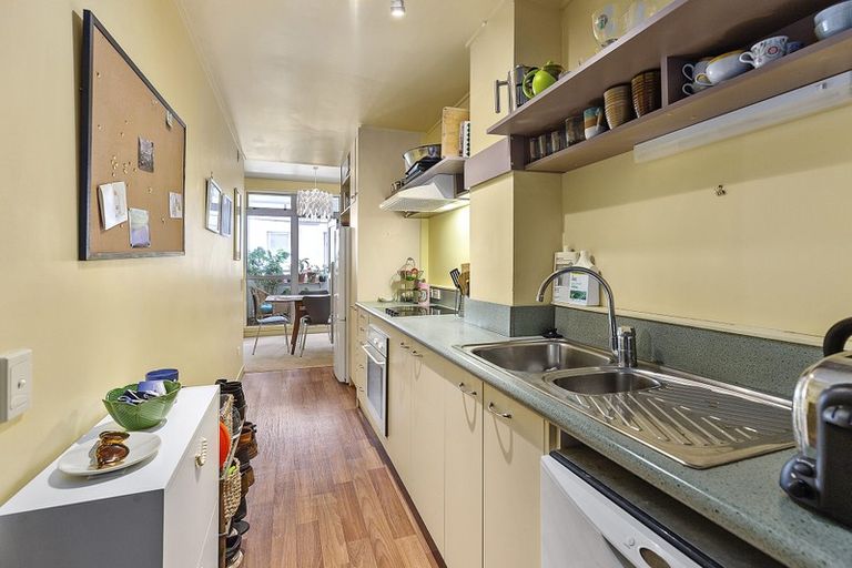 Photo of property in Dixonlane Apartments, 8/7 Feltex Lane, Te Aro, Wellington, 6011