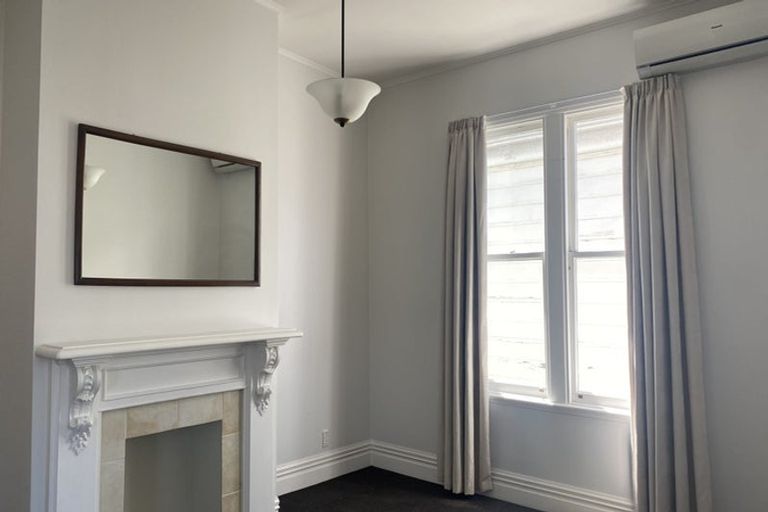 Photo of property in 131 Wallace Street, Mount Cook, Wellington, 6021