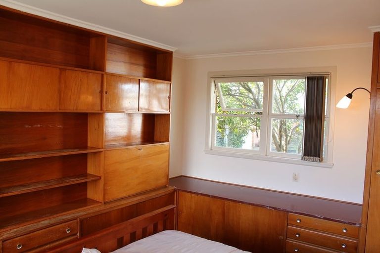 Photo of property in 3a Deuxberry Avenue, Northcote, Auckland, 0627