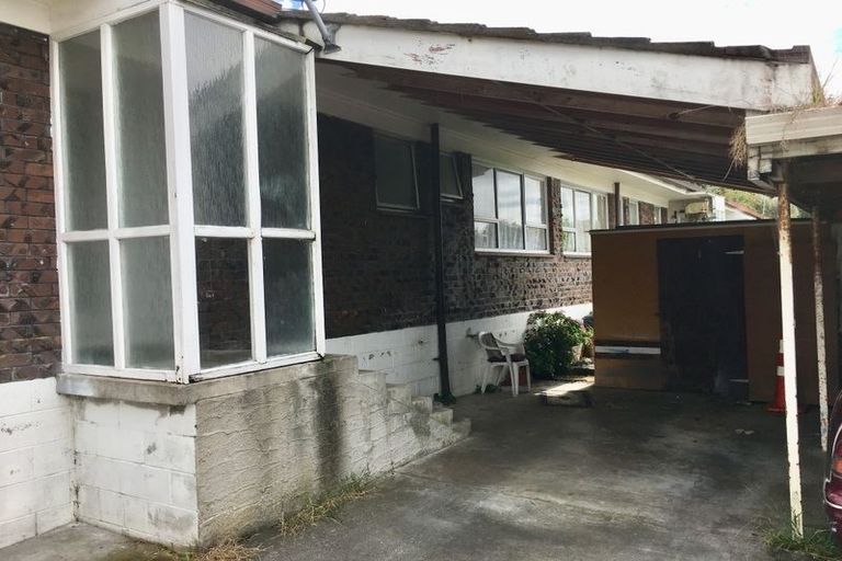 Photo of property in 1/29 Lane Road, Weymouth, Auckland, 2103