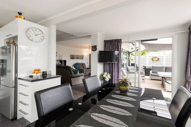 Photo of property in 17 Challinor Street, Pukete, Hamilton, 3200