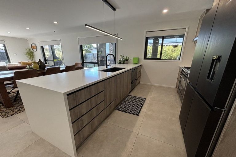 Photo of property in 16 Mutetai Road, Clarks Beach, 2122