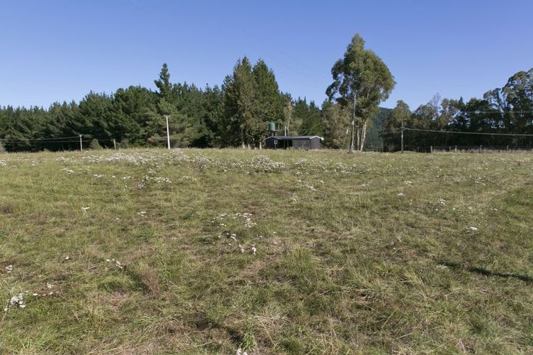 Photo of property in 654b Tukairangi Road, Kinloch, Taupo, 3385