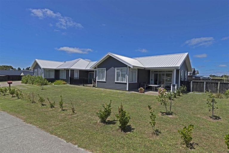 Photo of property in 113 Matua Road, Huapai, Kumeu, 0810