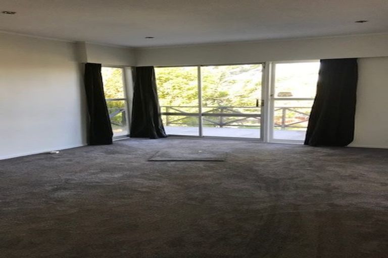 Photo of property in 23 Mirrabooka Avenue, Botany Downs, Auckland, 2010