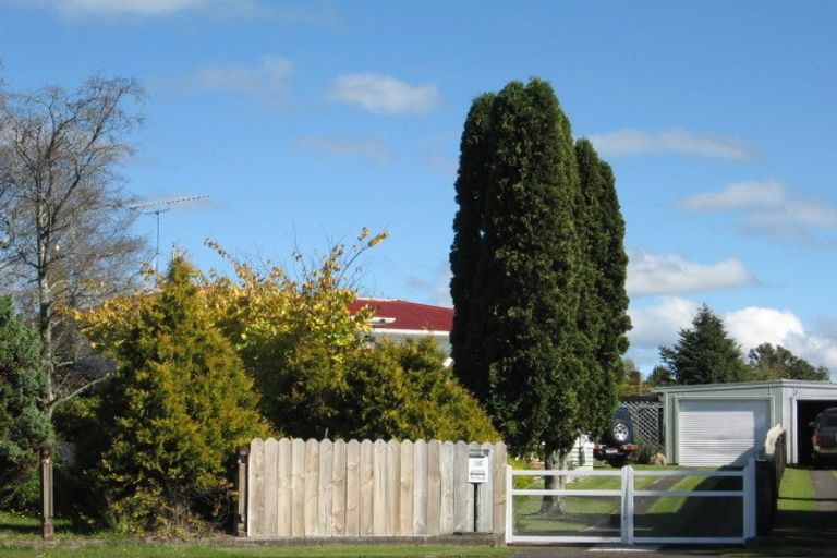 Photo of property in 16 Aberfoyle Place, Tokoroa, 3420