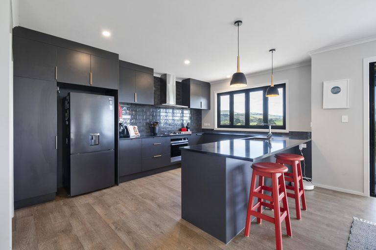 Photo of property in 32 Varsity Heights, Fitzherbert, Palmerston North, 4410