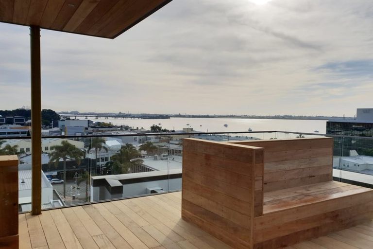 Photo of property in 35 Grey Street, Feilding, 4702