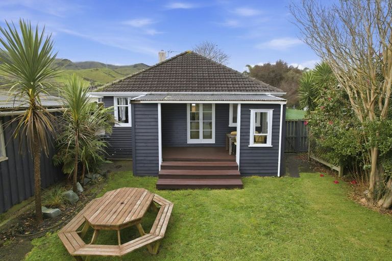 Photo of property in 96 Thames Road, Paeroa, 3600