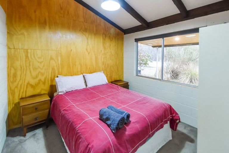 Photo of property in 19 Omarama Avenue, Omarama, 9412