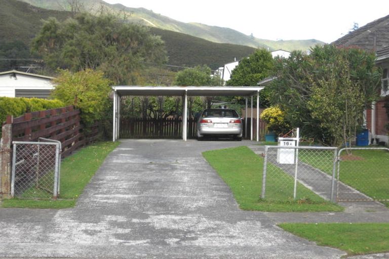 Photo of property in 16 Langford Street, Naenae, Lower Hutt, 5011
