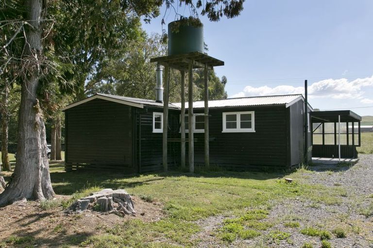 Photo of property in 654b Tukairangi Road, Kinloch, Taupo, 3385