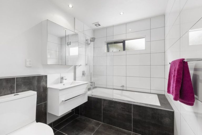 Photo of property in 267 Maungaraki Road, Maungaraki, Lower Hutt, 5010