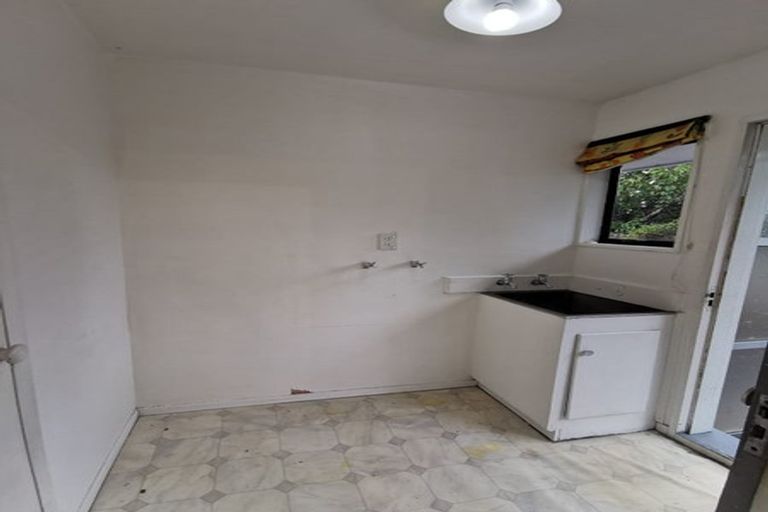 Photo of property in 2/479 Wairakei Road, Burnside, Christchurch, 8053