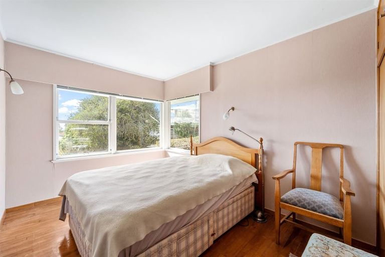 Photo of property in 491 Beach Road, Murrays Bay, Auckland, 0630