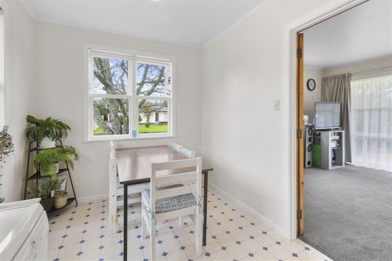 Photo of property in 13 Cargill Street, Papakura, 2110