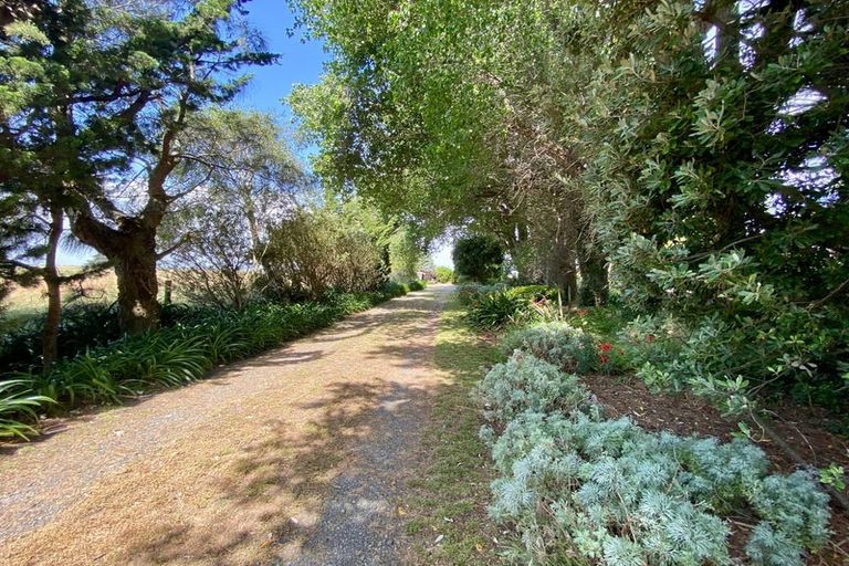 Photo of property in 906 State Highway 1, Himatangi, Foxton, 4891