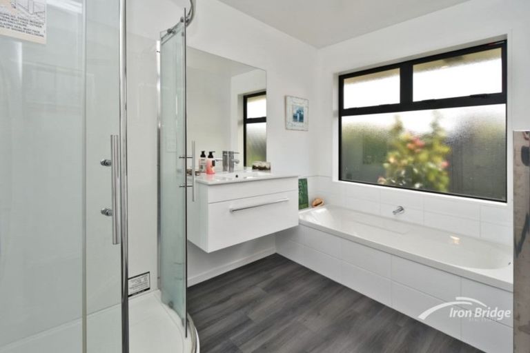 Photo of property in 37 Te Korari Street, Marshland, Christchurch, 8083