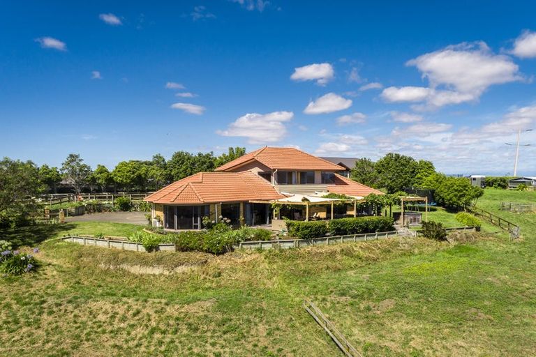 Photo of property in 63 Omarunui Road, Waiohiki, Napier, 4183