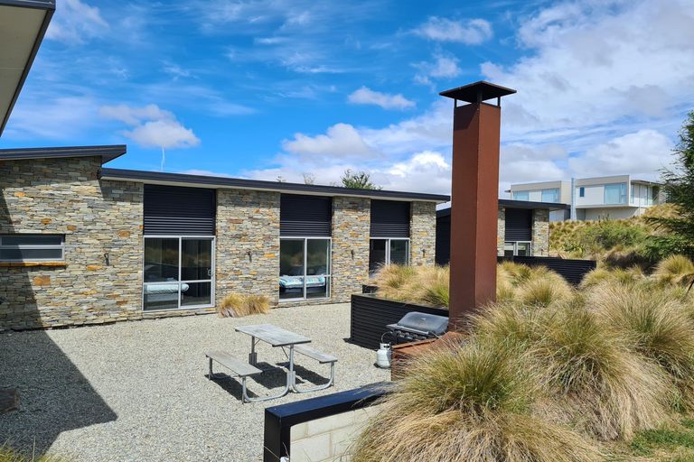 Photo of property in 14 Andrew Don Drive, Lake Tekapo, 7999