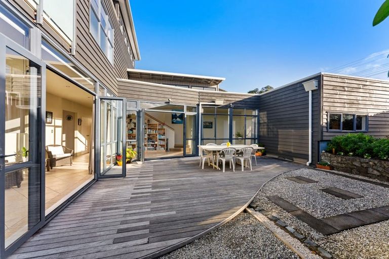 Photo of property in 68 Barrier View Road, Leigh, 0985