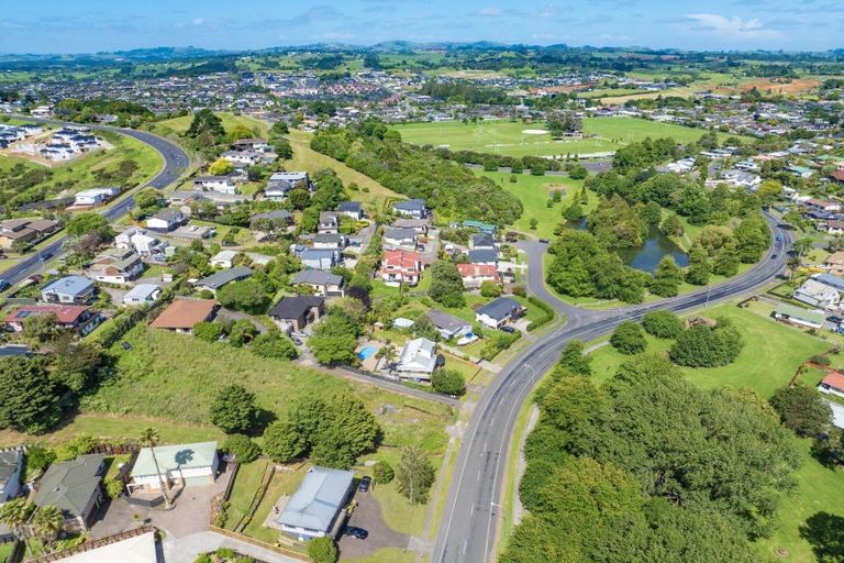 Photo of property in 10 Reynolds Road, Pukekohe, 2120