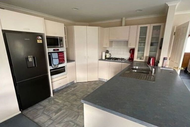 Photo of property in 1 Warwick Place, Springvale, Whanganui, 4501