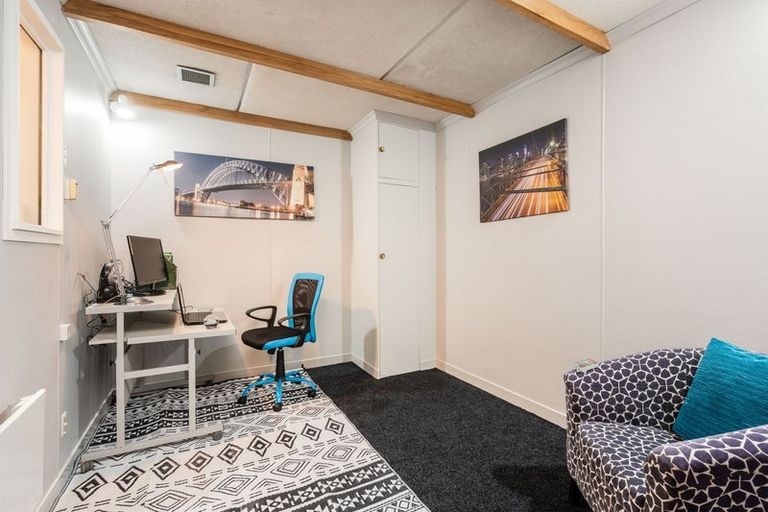 Photo of property in 18 Colquhoun Street, Glenross, Dunedin, 9011