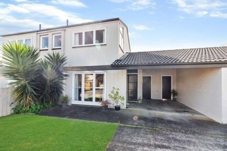 Photo of property in 49 Hamilton Drive, Waiuku, 2123