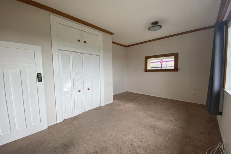 Photo of property in 16 Guys Hill Road, Hospital Hill, Napier, 4110