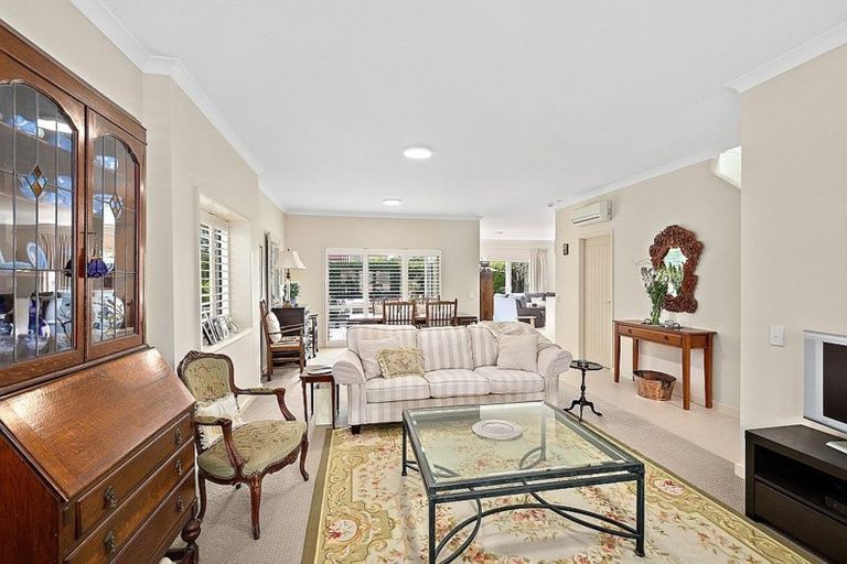 Photo of property in 18 Kensington Drive, Orewa, 0931