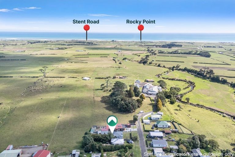 Photo of property in 5 Julian Road, Warea, New Plymouth, 4381