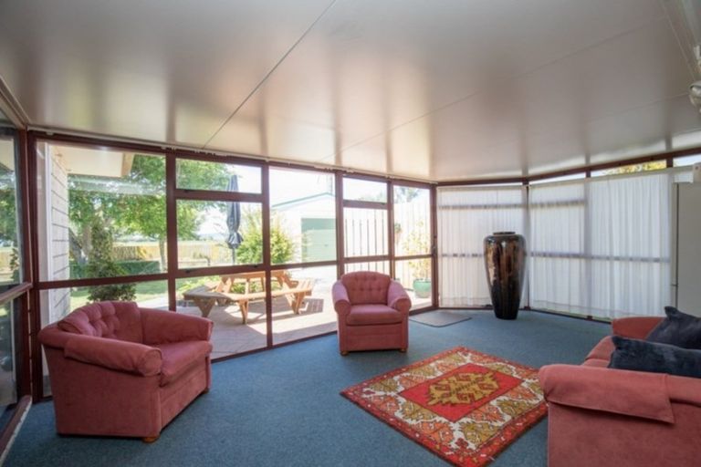 Photo of property in 8 Harris Place, Ngatea, 3503