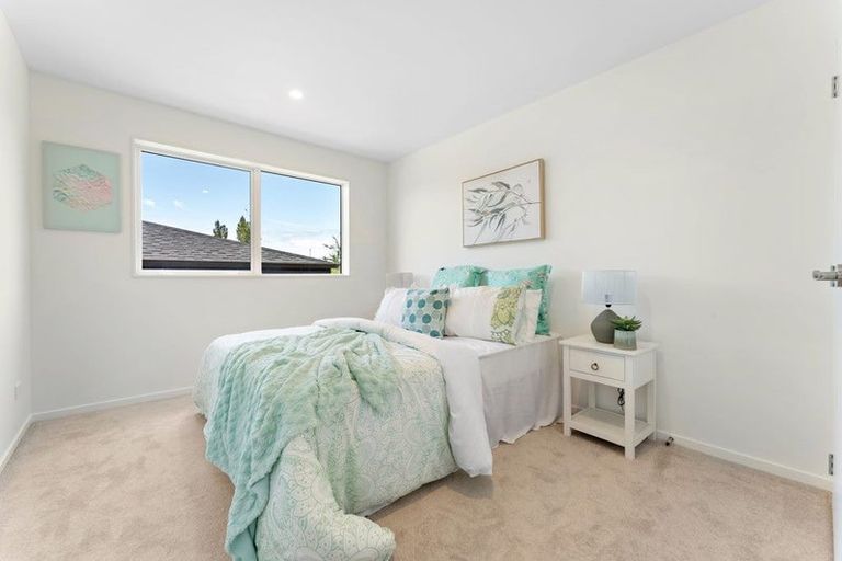 Photo of property in 5/4118a Great North Road, Glen Eden, Auckland, 0602