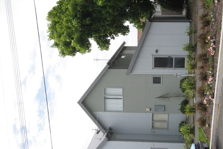 Photo of property in 63 Fairfield Avenue, Addington, Christchurch, 8024