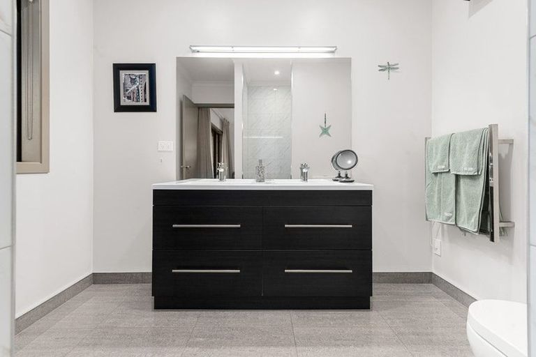 Photo of property in 14 Shadbolt Drive, Leamington, Cambridge, 3432