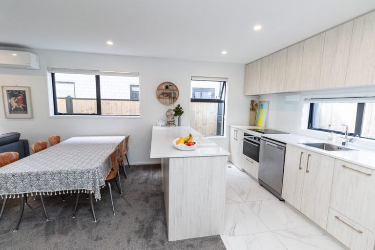 Photo of property in 7 Oliver Place, Trentham, Upper Hutt, 5018