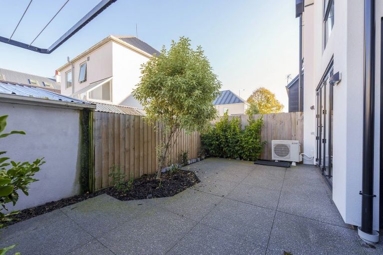 Photo of property in 5/274 Kilmore Street, Christchurch Central, Christchurch, 8011
