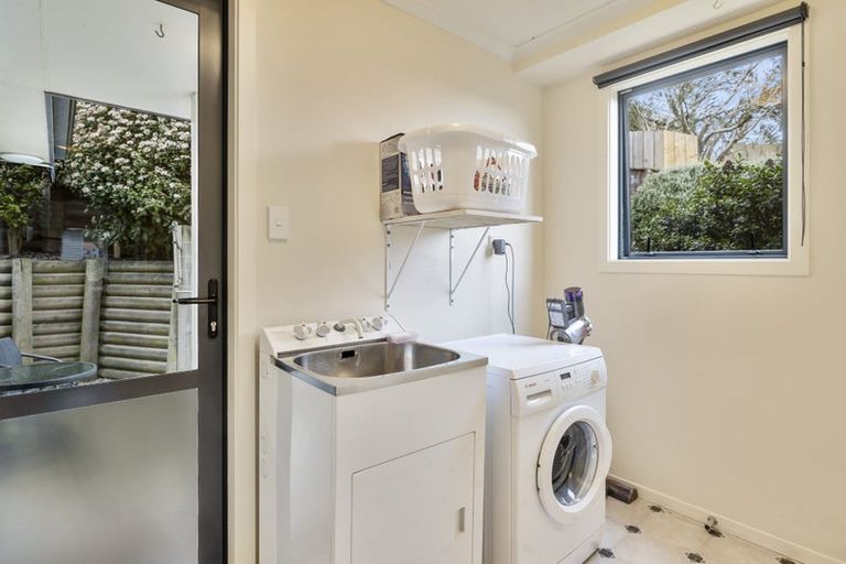 Photo of property in 6 Gowan Close, Shiel Hill, Dunedin, 9013