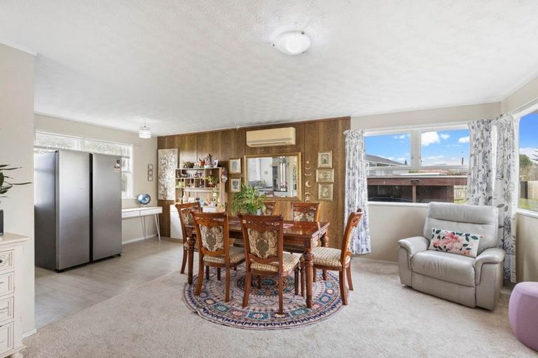 Photo of property in 29 Mawney Road, Henderson, Auckland, 0610