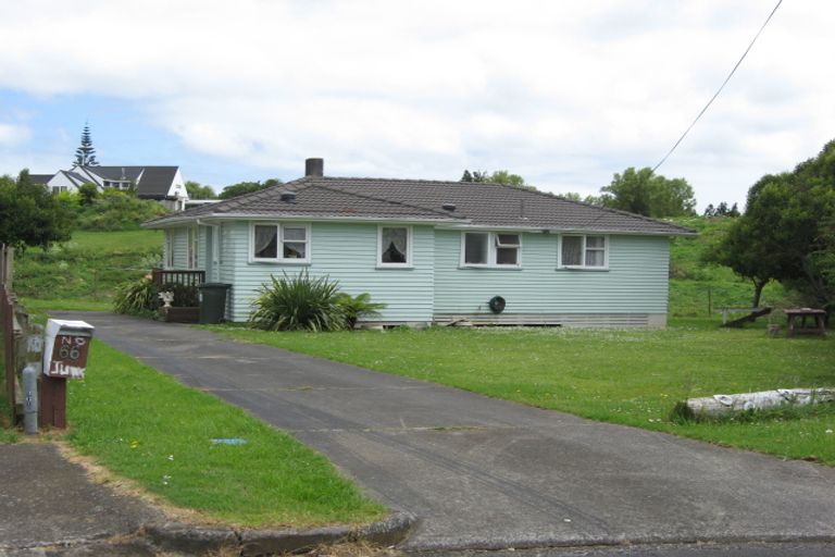 Photo of property in 66 Birdwood Road East, Swanson, Pukekohe, 0612