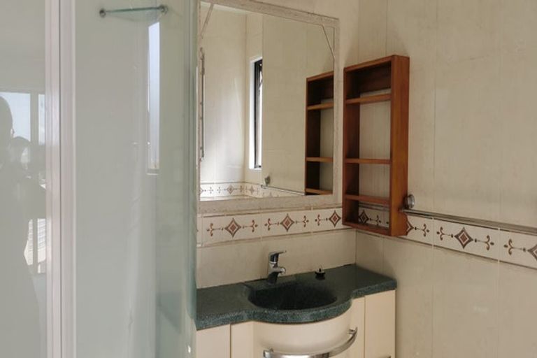 Photo of property in 11 Monarch Avenue, Hillcrest, Auckland, 0627