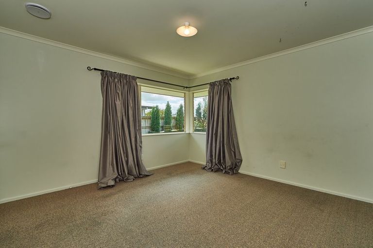 Photo of property in 48 Parnell Heights Drive, Kelvin Grove, Palmerston North, 4414