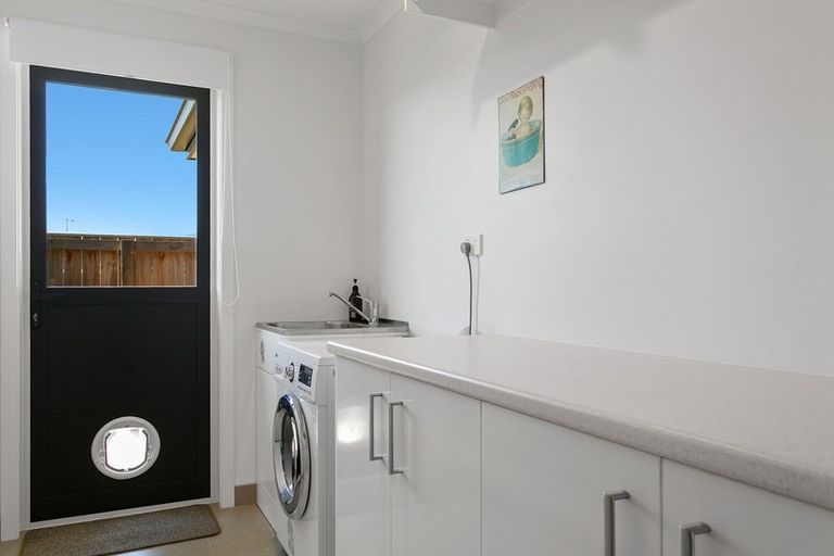 Photo of property in 10 Kara Place, Wharewaka, Taupo, 3330