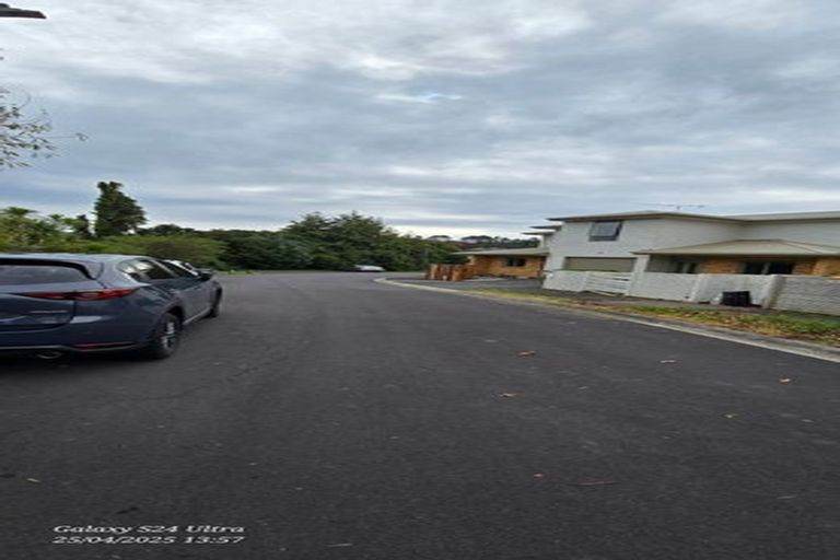 Photo of property in 20 Barnea Circle, Glen Eden, Auckland, 0602