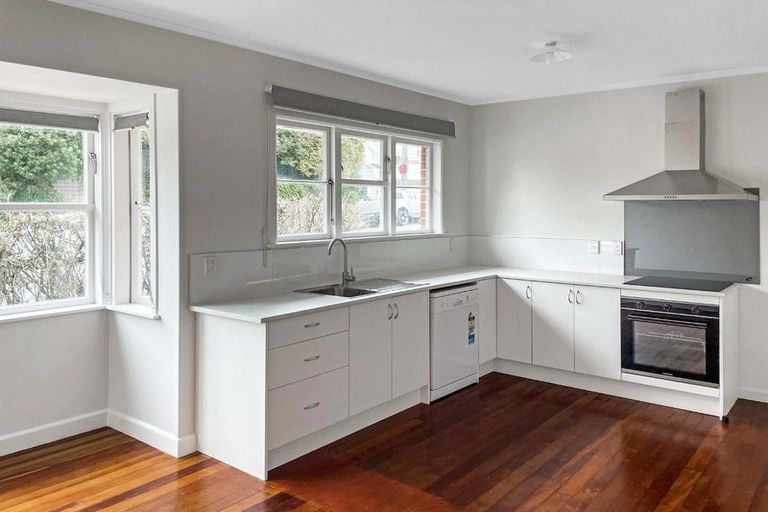 Photo of property in 351 Karori Road, Karori, Wellington, 6012