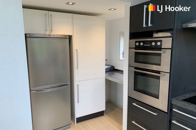 Photo of property in 90 Oakwood Avenue, Maryhill, Dunedin, 9011