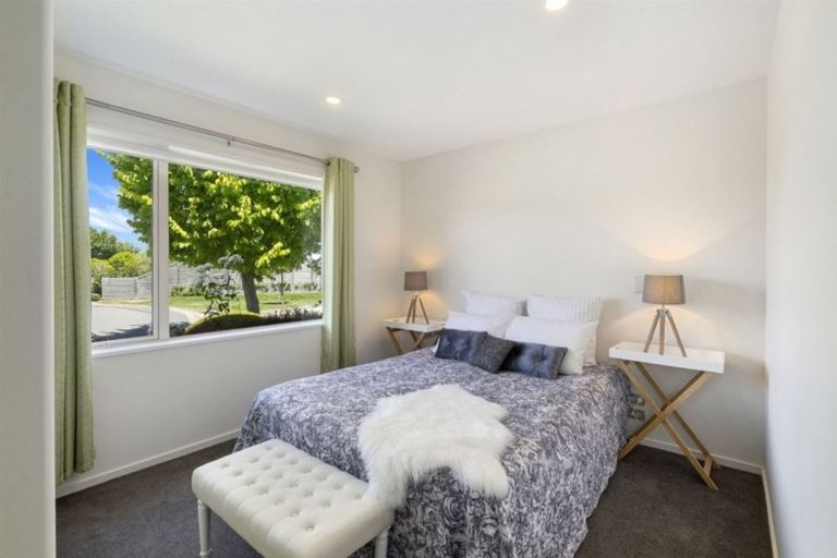 Photo of property in 19 Famille Close, Yaldhurst, Christchurch, 8042