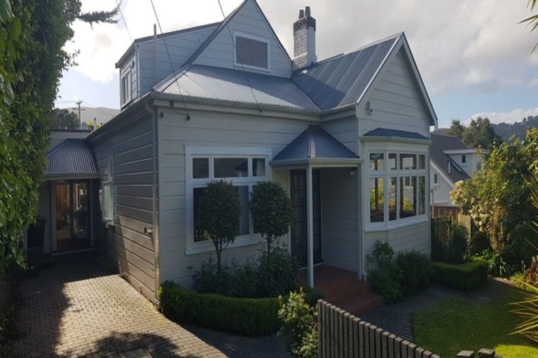 Photo of property in 28 Stonelaw Terrace, Maori Hill, Dunedin, 9010